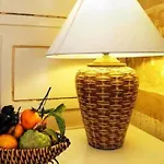Golden Crown Hotel Saigon
