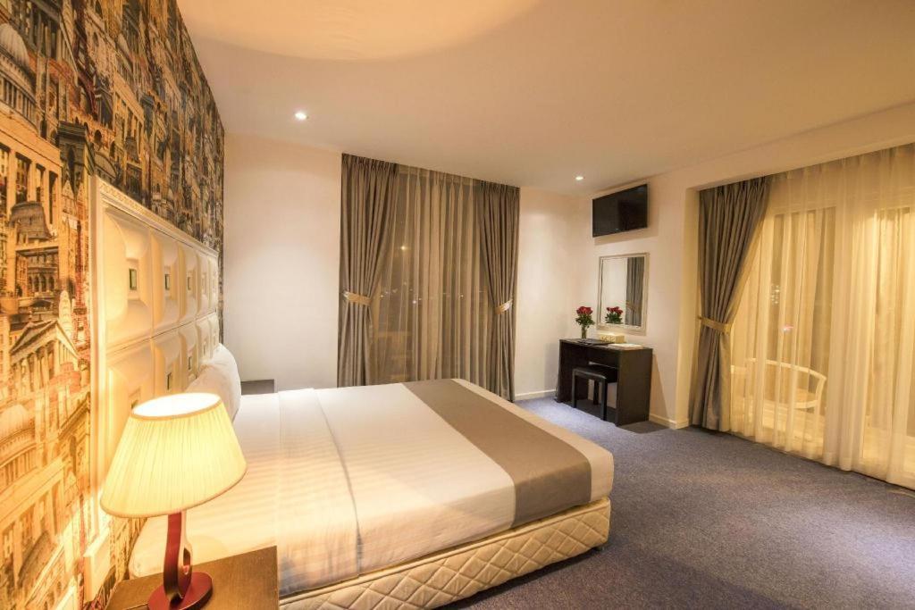 Golden Crown Saigon 3* Ho Chi Minh City