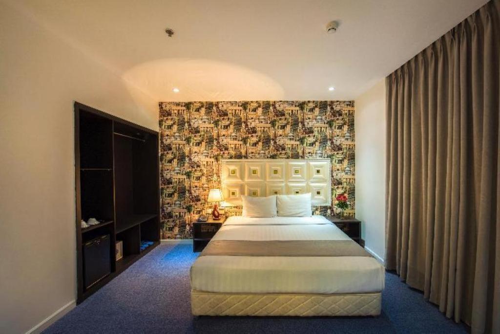 Hotel Golden Crown Saigon 3*