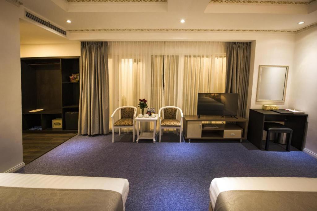 Hotel Golden Crown Saigon