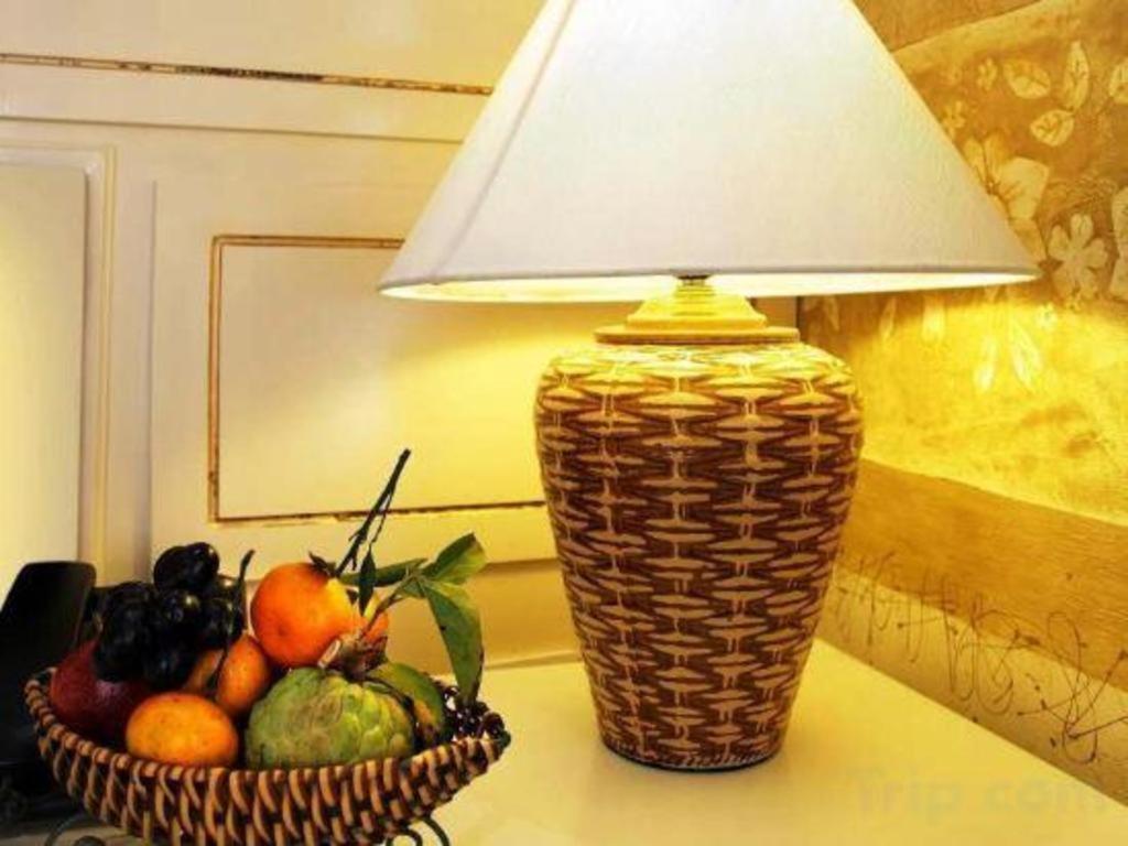 Hotel Golden Crown Saigon 3*