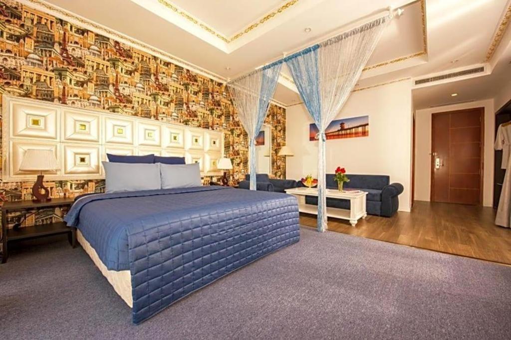 Hotel Golden Crown Saigon