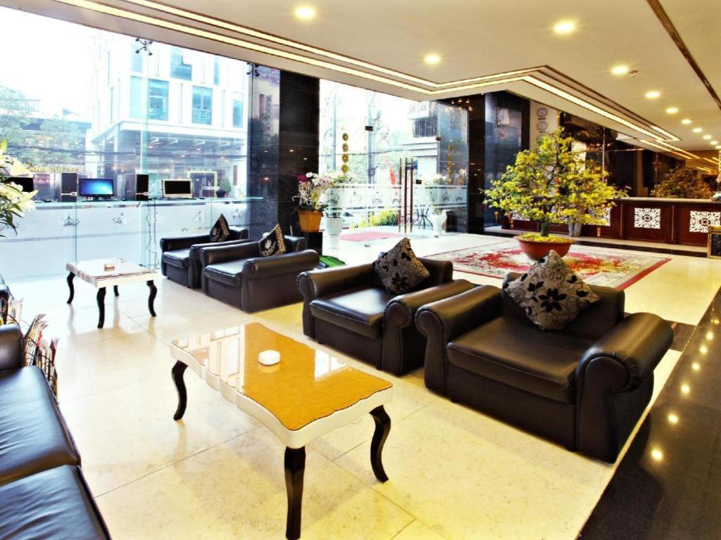 Khách sạn Golden Crown Saigon 3*