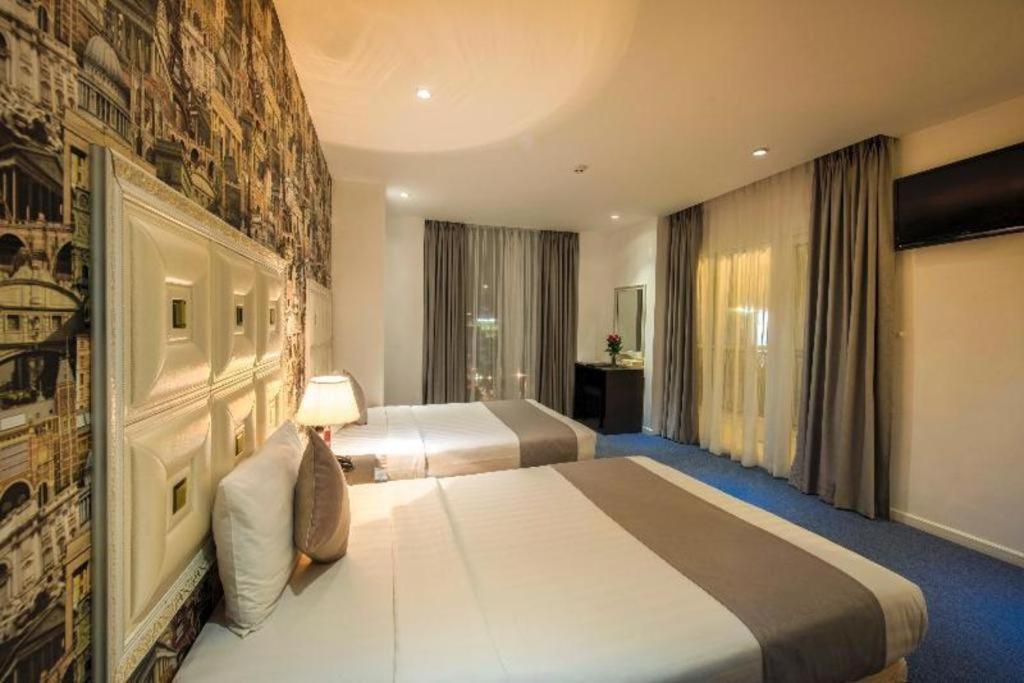 Khách sạn Golden Crown Saigon TP. Hồ Chí Minh