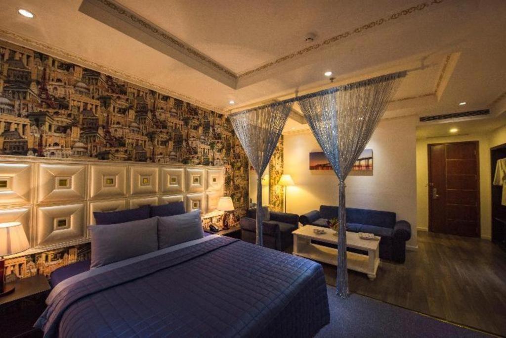 Golden Crown Saigon Khách sạn TP. Hồ Chí Minh