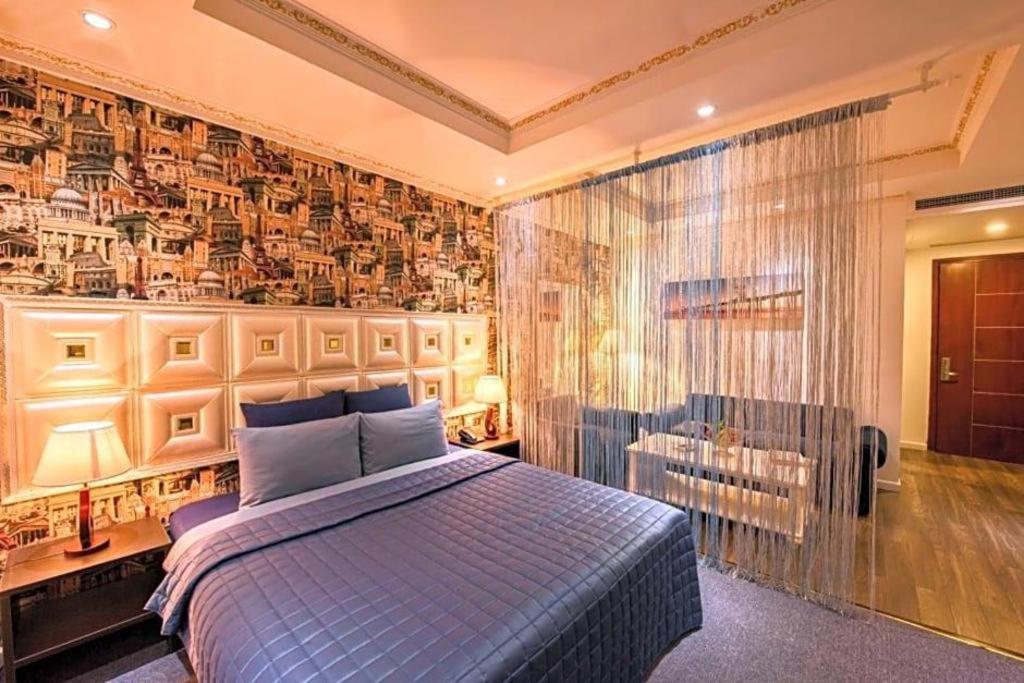 Khách sạn Golden Crown Saigon 3*
